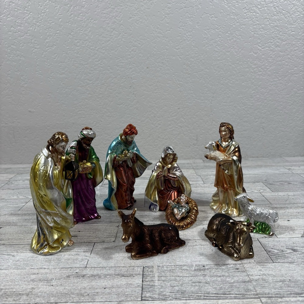 O'WELL IRIDESCENT CHRISTMAS NATIVITY SET 9 PC CHINA FIGURINES no box